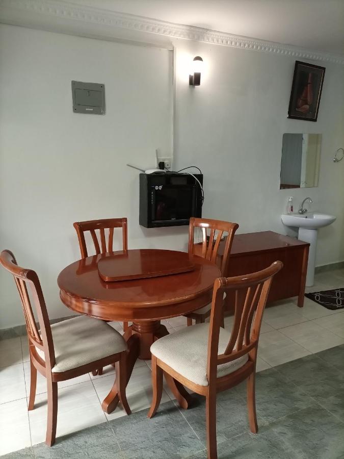 Avishai Homes Кисуму Экстерьер фото
